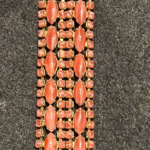 Vintage Bracelet. Pink Stones. Link Style. Beautiful